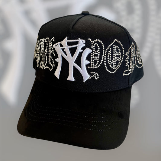 Thirtyone Hats CRYSTALS white