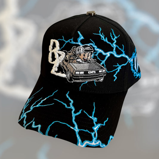 BÁEZ x OSCAR NAYDON VOLVER AL FUTURO